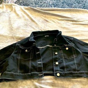 Hot Topic Black Cropped Jeans Jacket